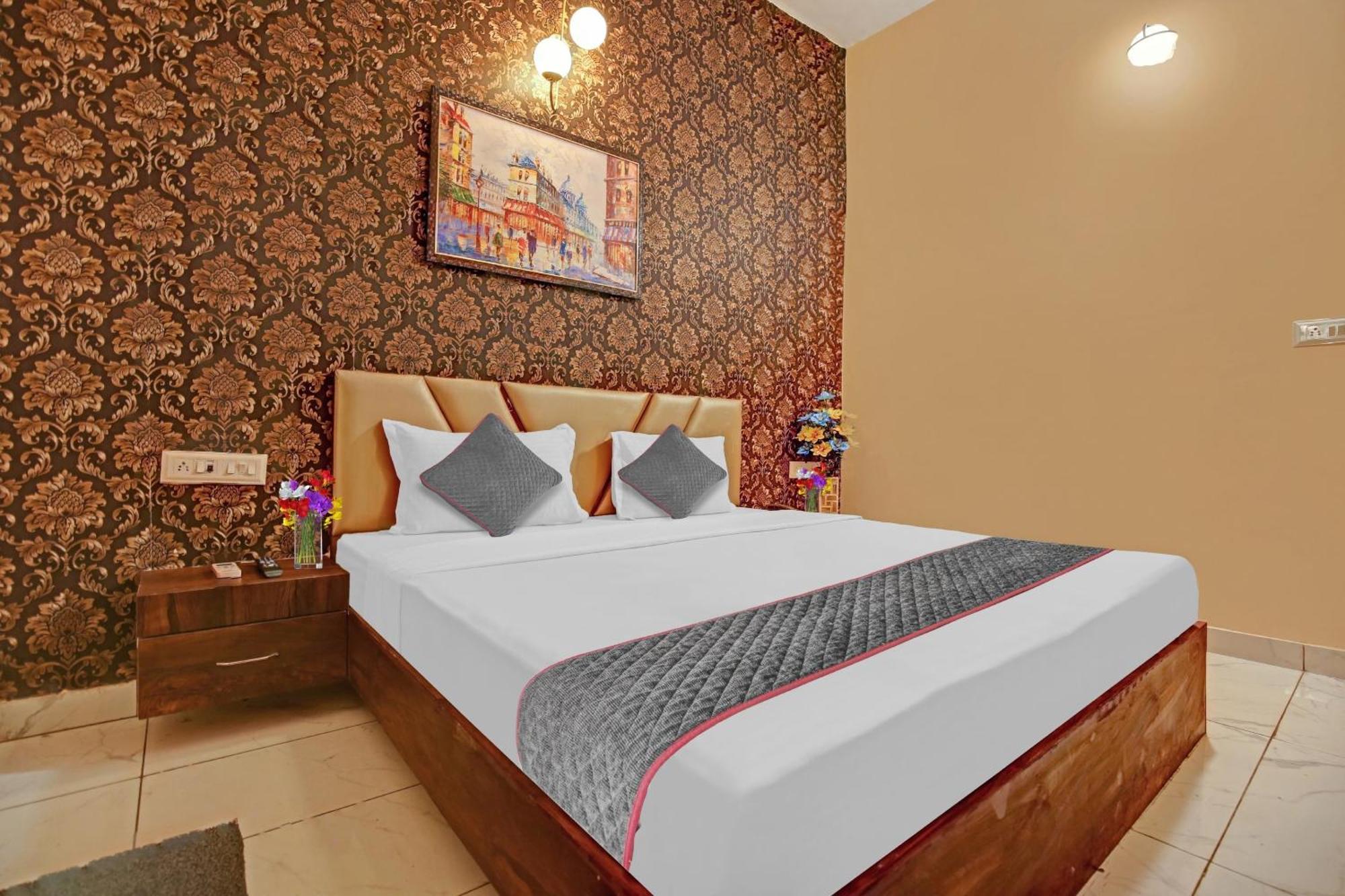 Hotel Townhouse Sky Ludhiana Zewnętrze zdjęcie